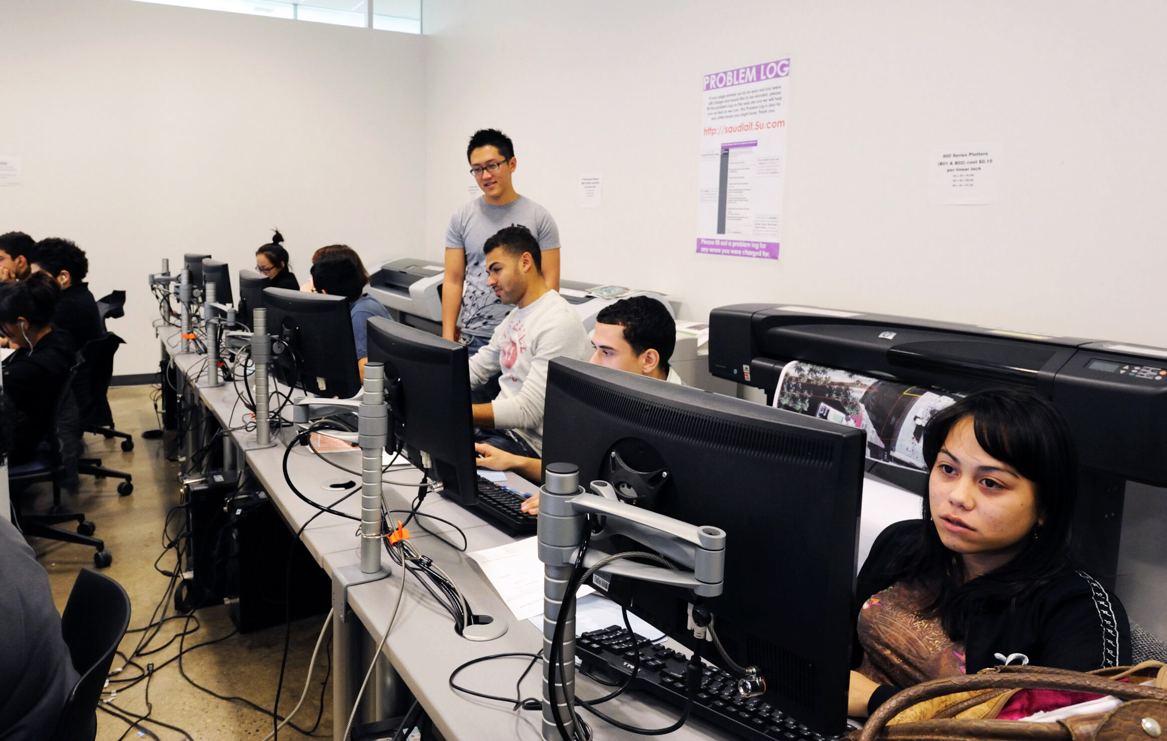 Students working in the computer lab